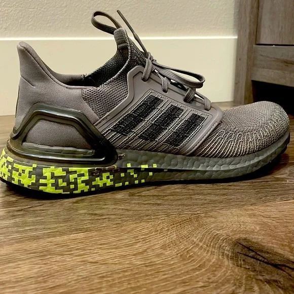 adidas Originals | Shoes | Selling These Brand New  display picture 3